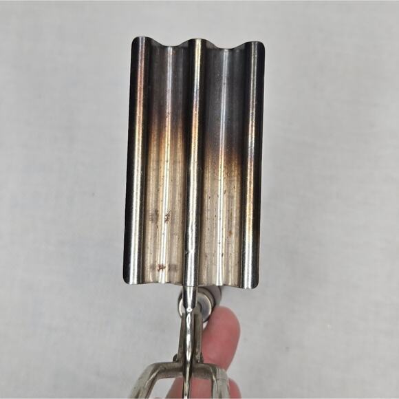 Antique Vintage Wooden Handled Hair Crimper Tool - Picture 7 of 8